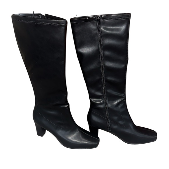 NEW Aerosoles Clover  Knee-High Boots Black 10M Foam Footbed Slip Resistant